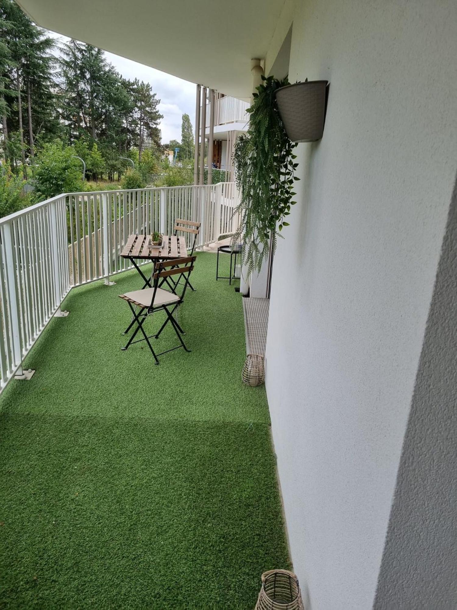 Allee Des Cedres Villepinte  Luaran gambar